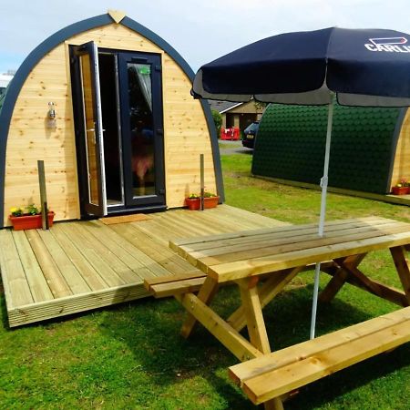 Gateway Glamping Pods Hotel Llanelli Exterior foto